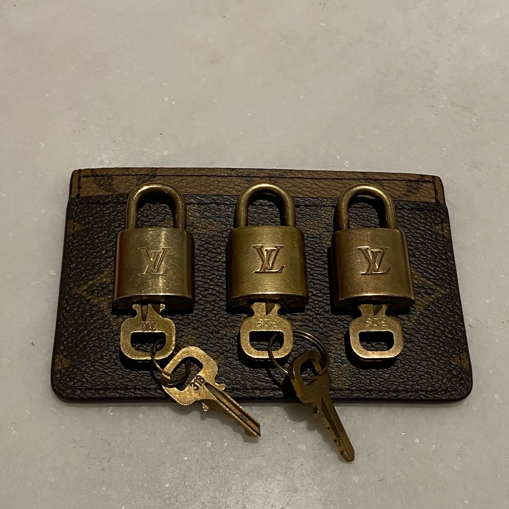 COPY - Louis Vuitton Brass Lock & Key Set